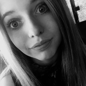 Meet your Posher, Delaney